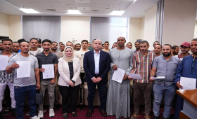 العمل تعلن عن فرص سفر للعمالة الزراعية للأردن