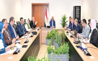 وزير الري يتابع تنفيذ المشروع القومي لتأهيل المنشآ