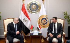 تعاون مصري بيلاروسي لتوطين صناعة الجرارات والمعدات الزراعية