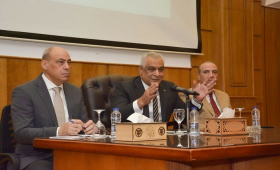 جمبلاط يتابع انتظام العمل بشركة أبو زعبل للصناعات المتخصصة