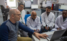 معمل متبقيات المبيدات يستقبل وفد علمي موريتاني 