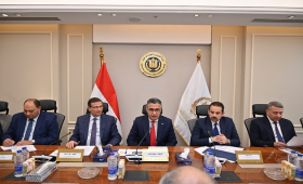 وزيرا التموين والزراعة ورئيس جهاز مستقبل مصر يبحثون مستقبل صناعة السكر