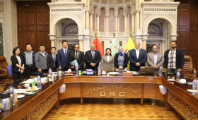  بحوث الصحراء يبحث تعزيز التعاون مع وفد الأكاديمية الصينية للغابات 