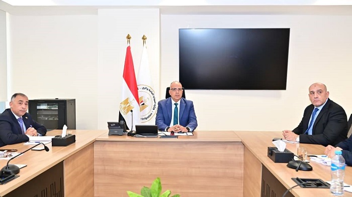 سويلم يوجه بتحديث حصر منشآت وزارة الري الآثرية 