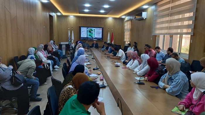 وقاية النباتات ينظم تدريبا لبعض العاملين بالحجر الزراعي
