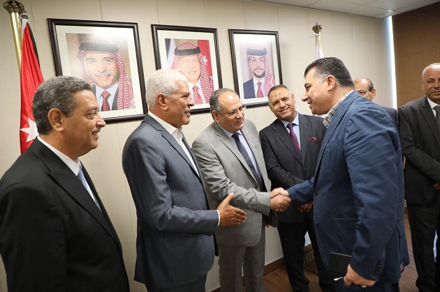وزير الزراعة الأردني يستقبل وفد البحوث الزراعية 