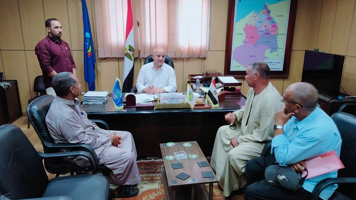 المهندس ناصر أبو طالب يبحث شكاوى مزارعي البحيرة ويوجه بحلها فورًا