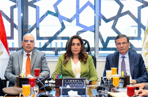  3 وزراء يبحثون تأثير المناخ على الأمن الغذائي في مصر