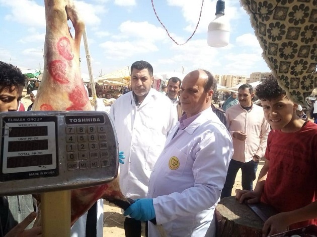 الخدمات البيطرية تنفذ 160 قافلة رقابية على أسواق اللحوم 