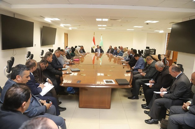 وزير الزراعة يوجه بتكثيف حملات تحصين الثروة الحيوانية من بيت لبيت