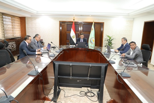 فاروق: مصر تضع إمكاناتها العلمية والبحثية في خدمة الدول العر