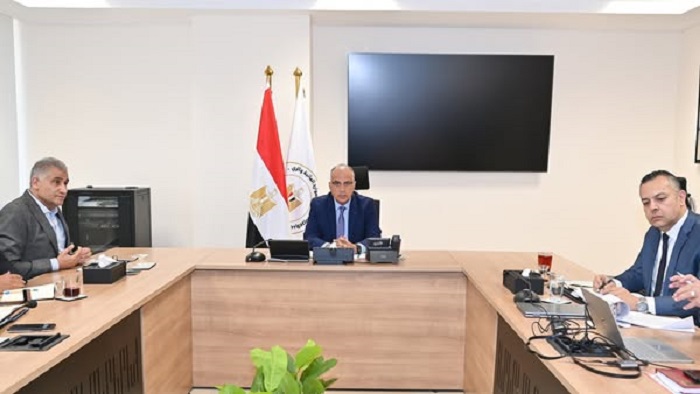 وزير الري يتابع موقف مشروع تأهيل المنظومة المائية