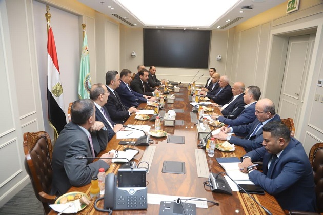 جهاز مستقبل مصر يبحث تطوير صناعة الدواجن مع التموين والزراعة