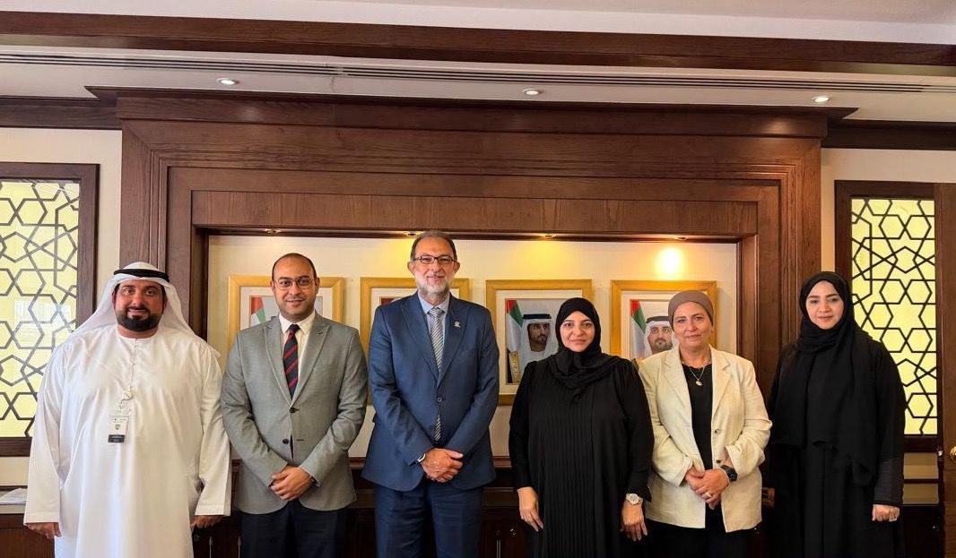 رئيس هيئة سلامة الغذاء يلتقي قيادات بلدية دبي لتبادل الخبرات