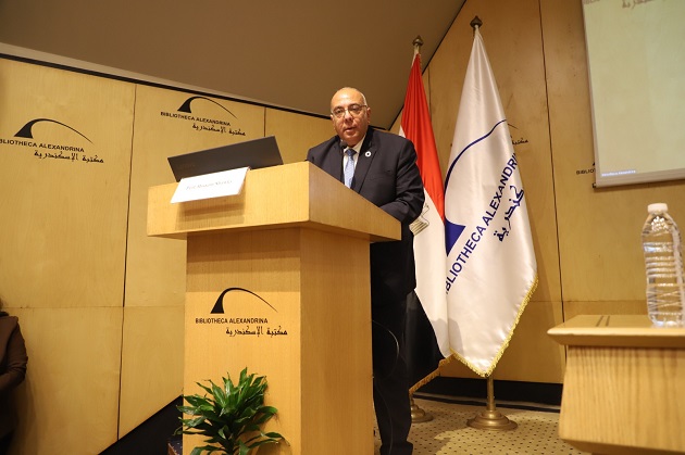 رئيس بحوث الصحراء: التكنولوجيا الحيوية ضرورة لتحقيق الأمن ال