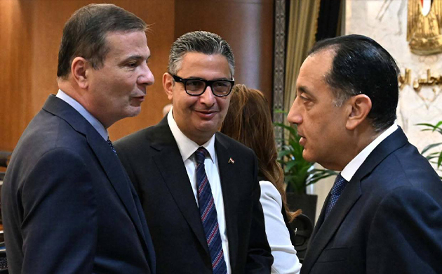 وزير الزراعة يعلن رفع سعر توريد أردب القمح لـ 2500 جنيه