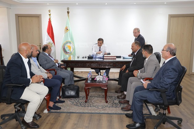 وزير الزراعة يبحث مع شعبة بيض المائدة دعم المنتجين