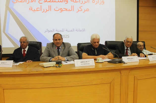 رئيس البحوث الزراعية يتابع منظومة الجوائز لتشجيع الباحثين 