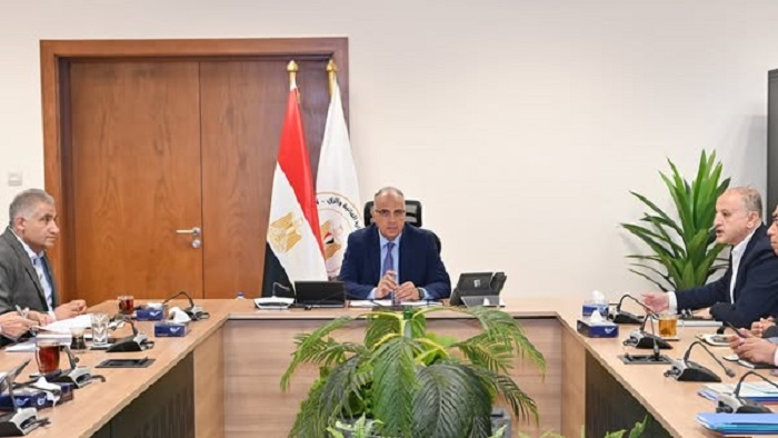 وزير الري يوجه بإعداد خطة متكاملة لتعزيز محطات الرفع 