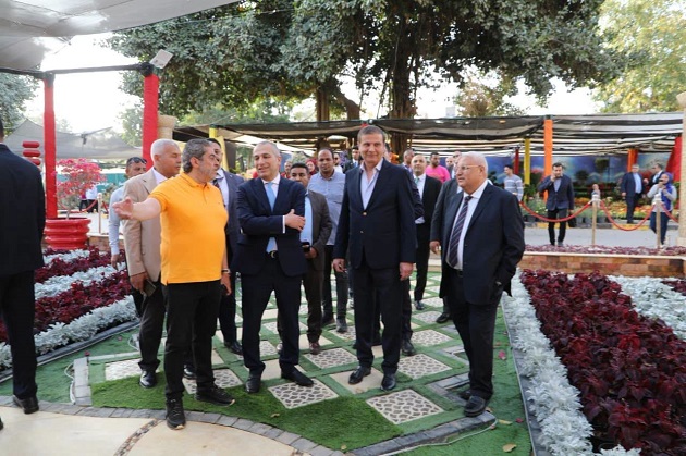 وزير الزراعة: التوسع في إنتاج زهور الزينة مصدر حيوي للعملة الصعبة