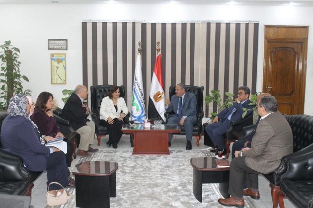 البحوث الزراعية يبحث مع نقابة البيطريين تعزيز الأمن الغذائي